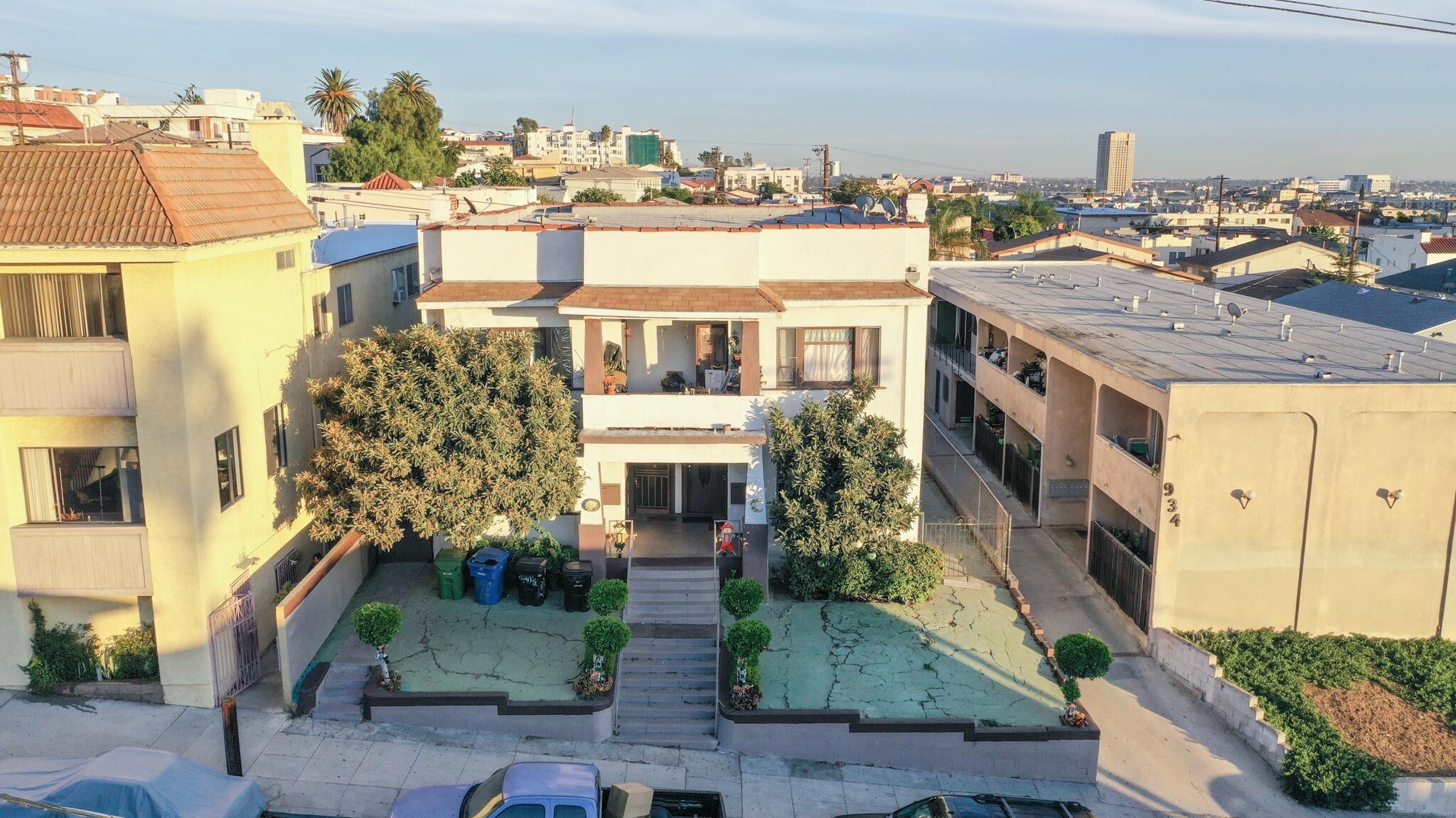 938 Everett St, Los Angeles, CA for Sale