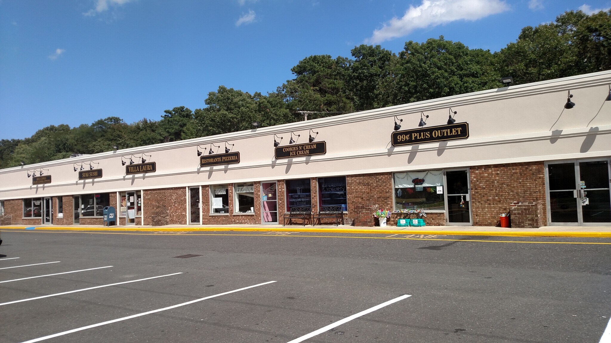365 Spotswood Englishtown Rd Monroe Township, NJ 08831 Retail