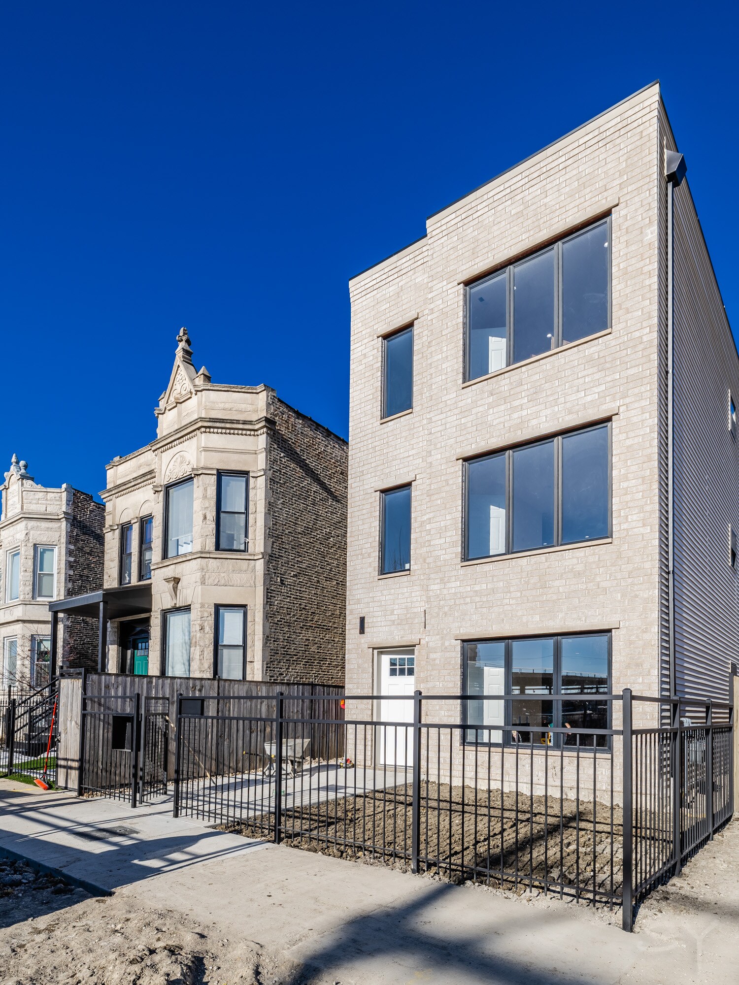 2941 W Wilcox St, Chicago, IL for Sale