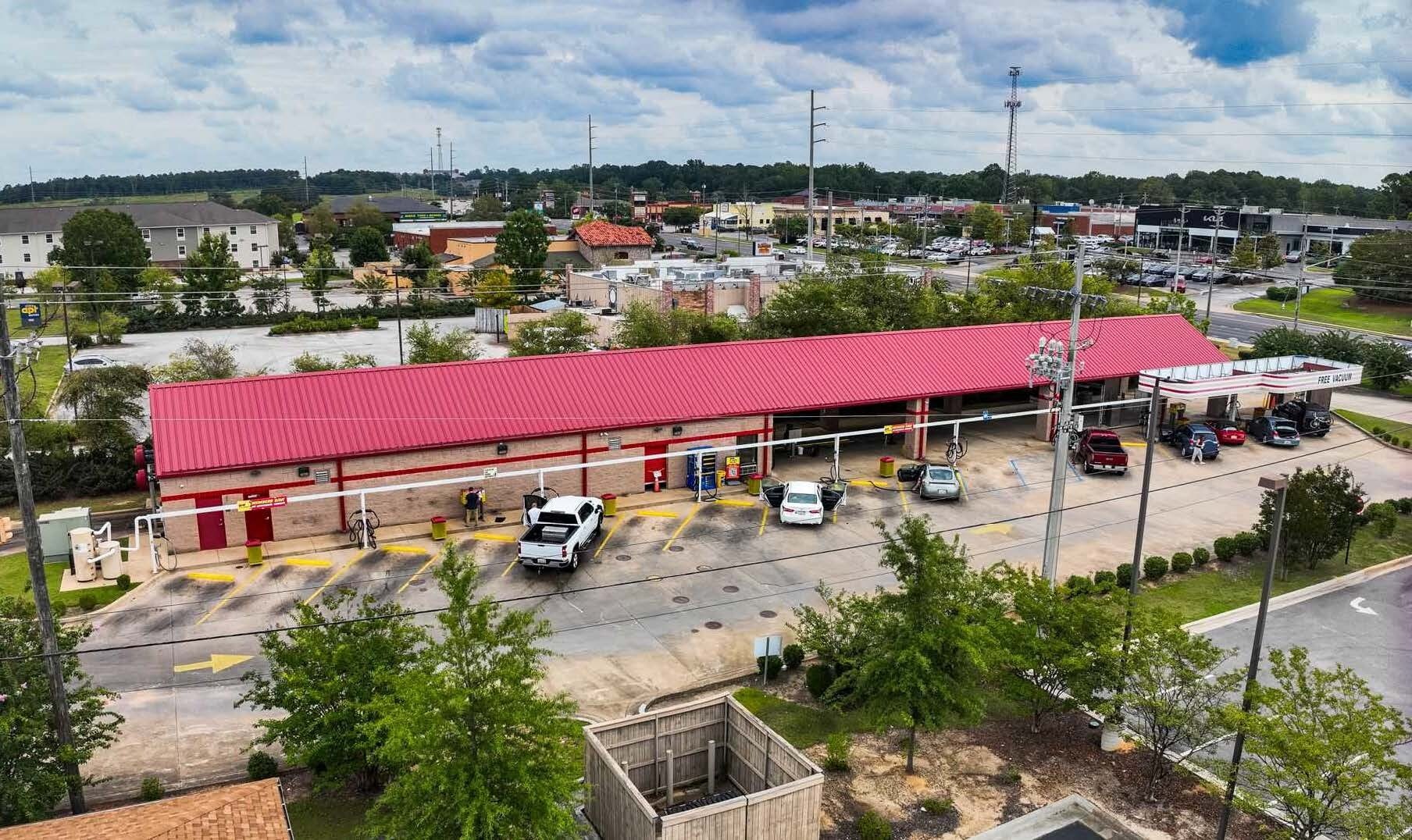 1672 College St, Auburn, AL for Sale