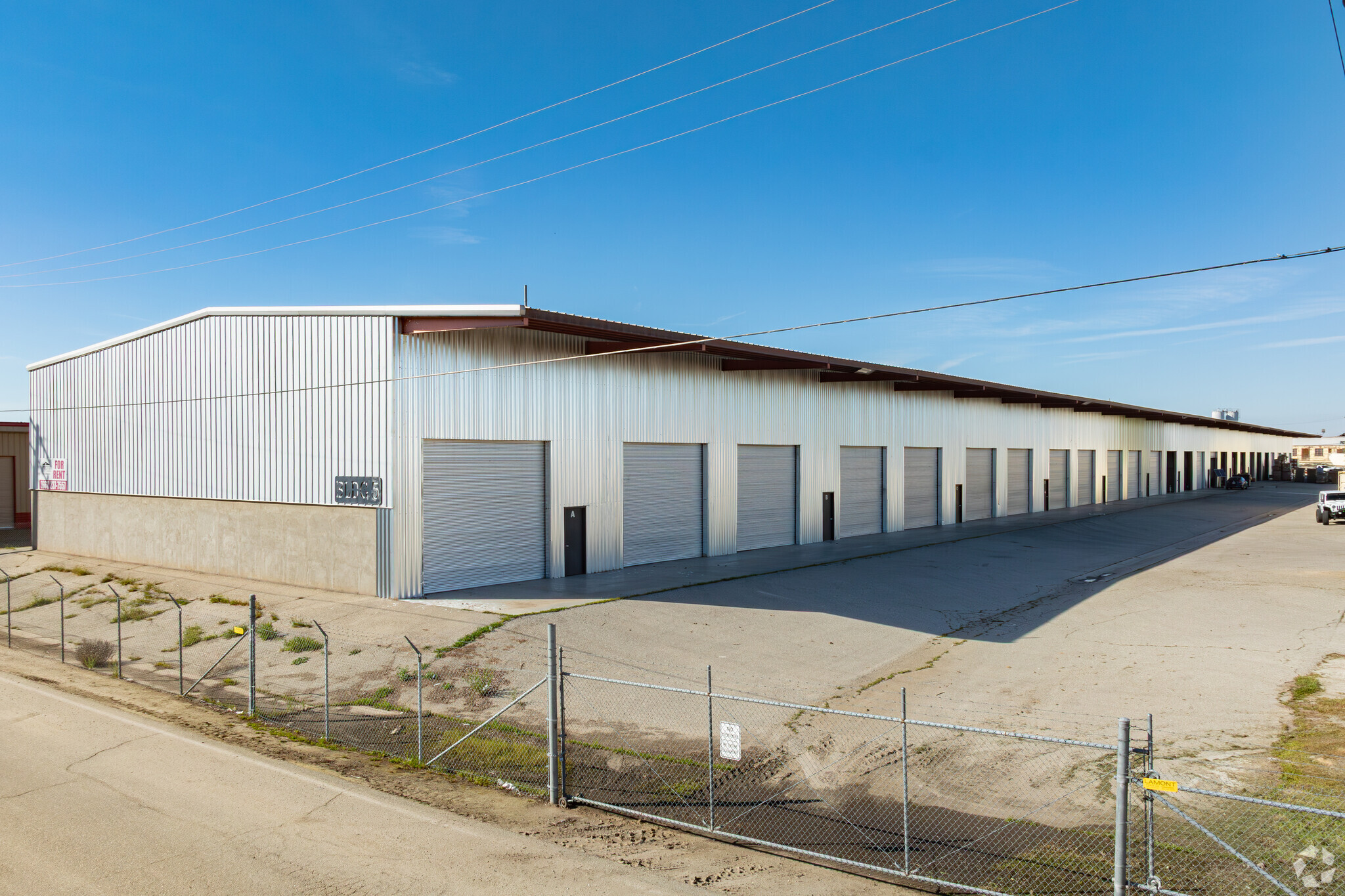 561 N American St, Shafter, CA for Rent