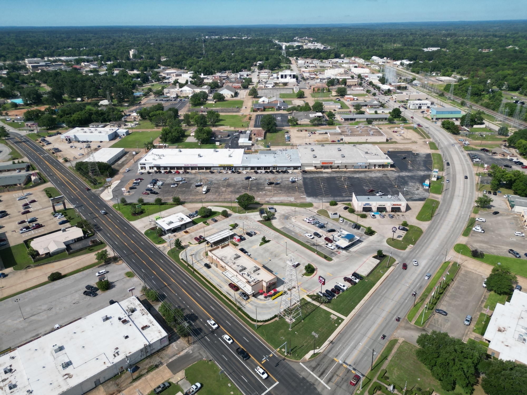 102-110 Midtown Dr, Kilgore, TX for Rent