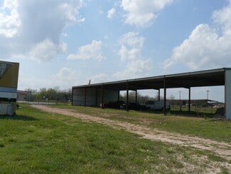 Inez, TX Flex - 105 Beck Rd E