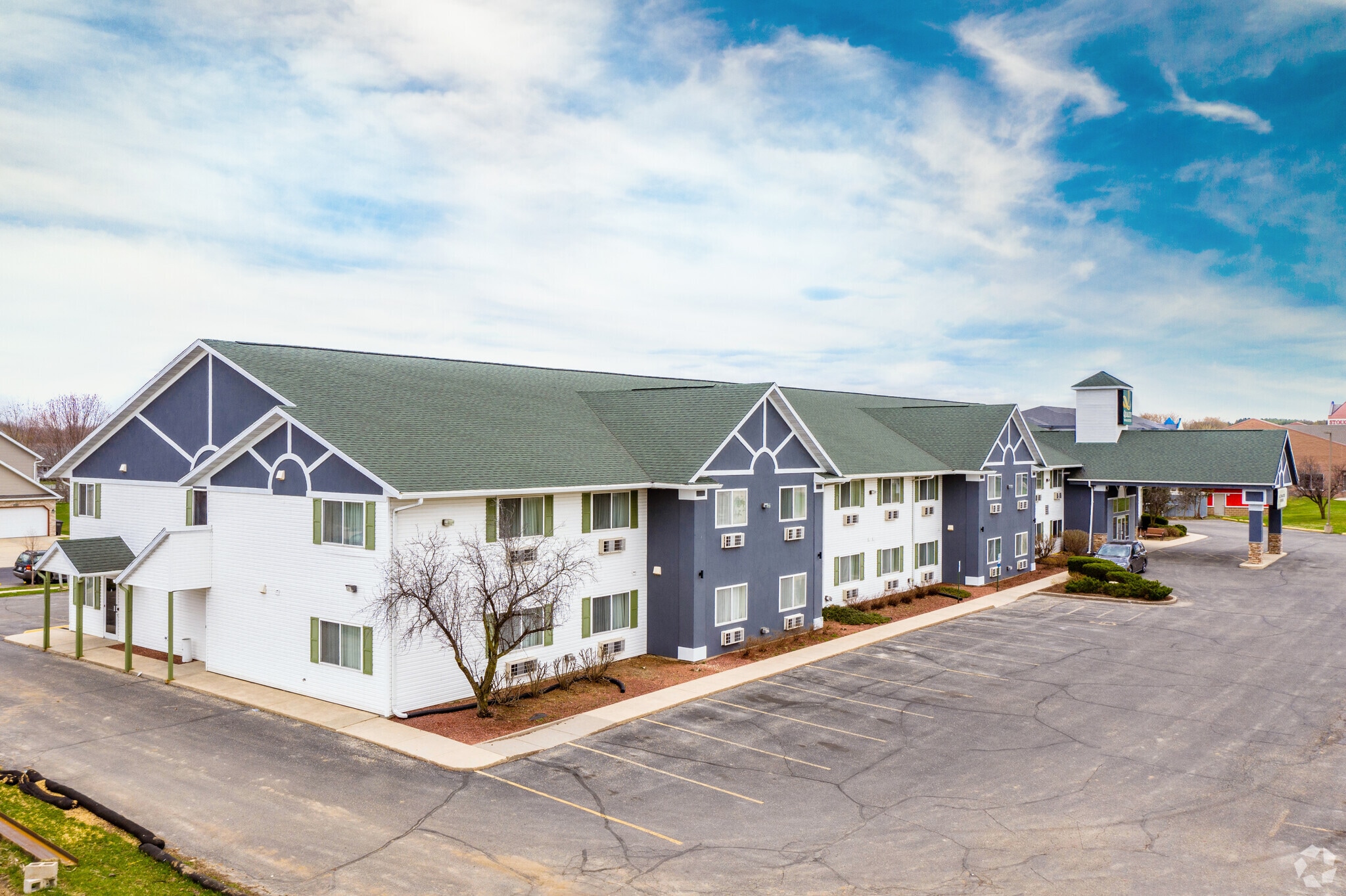 660 Nygaard St, Stoughton, WI for Sale