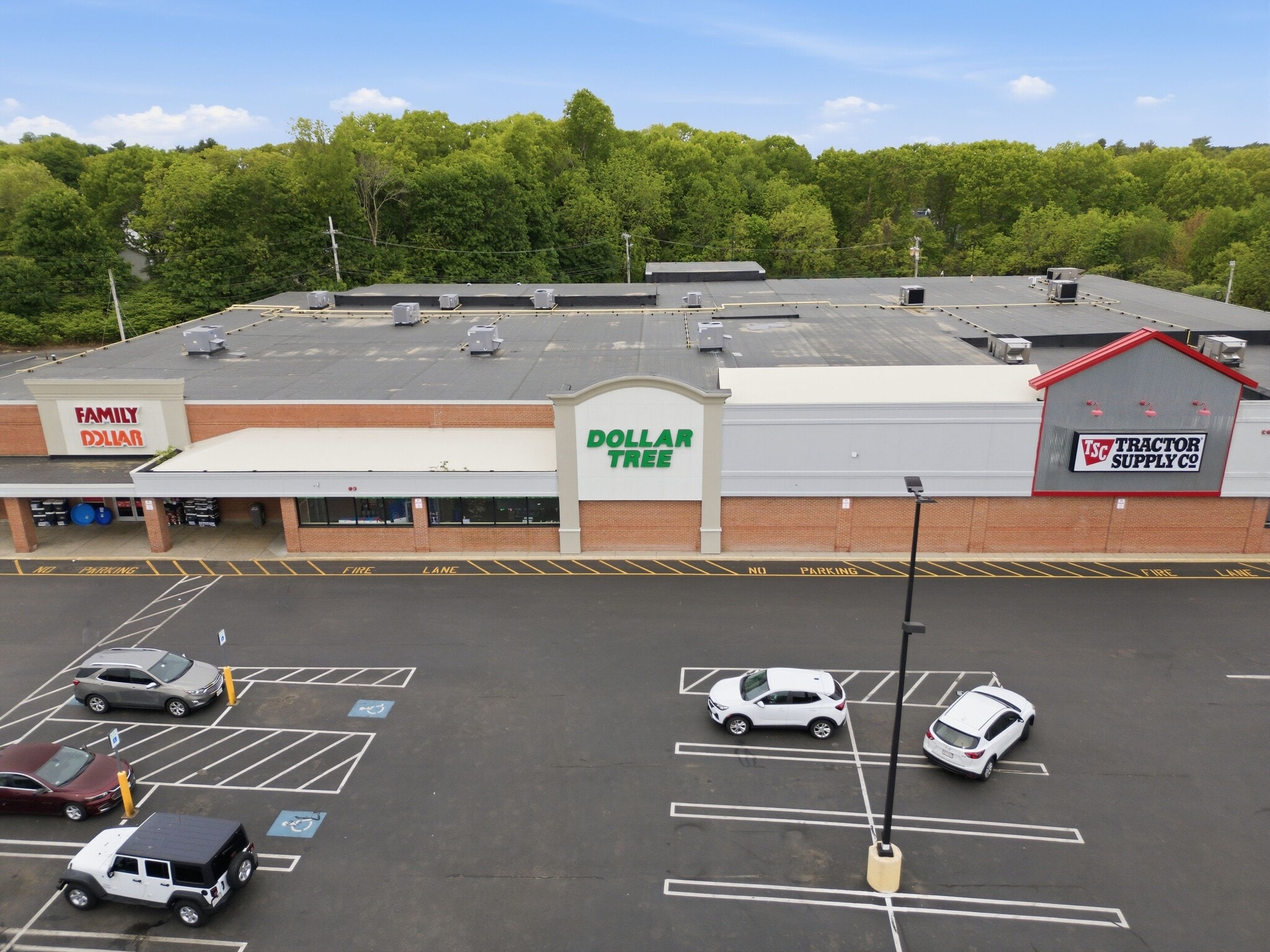 800 S Franklin St, Holbrook, MA for Rent