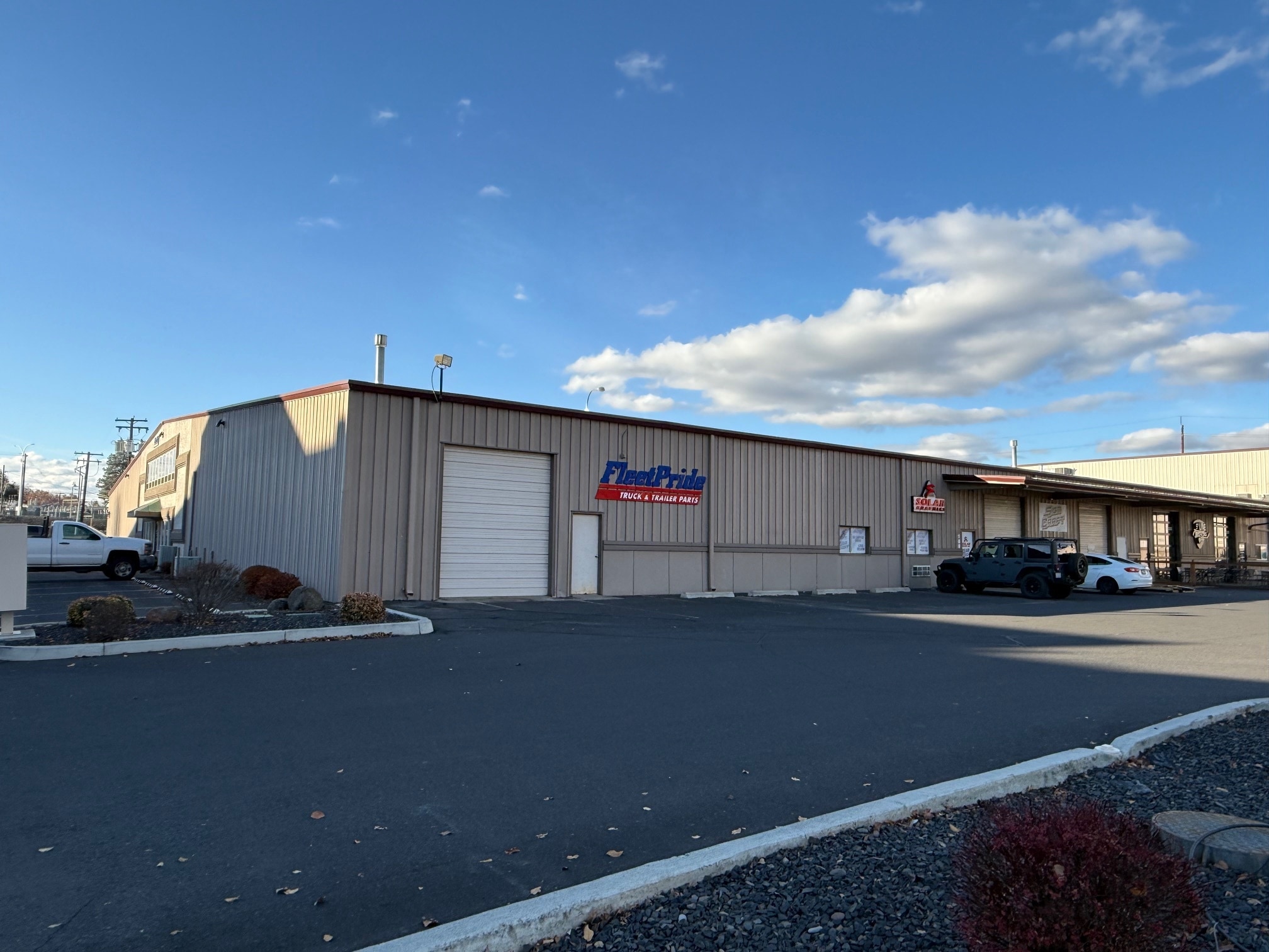 1015 E Lincoln Ave, Yakima, WA for Sale