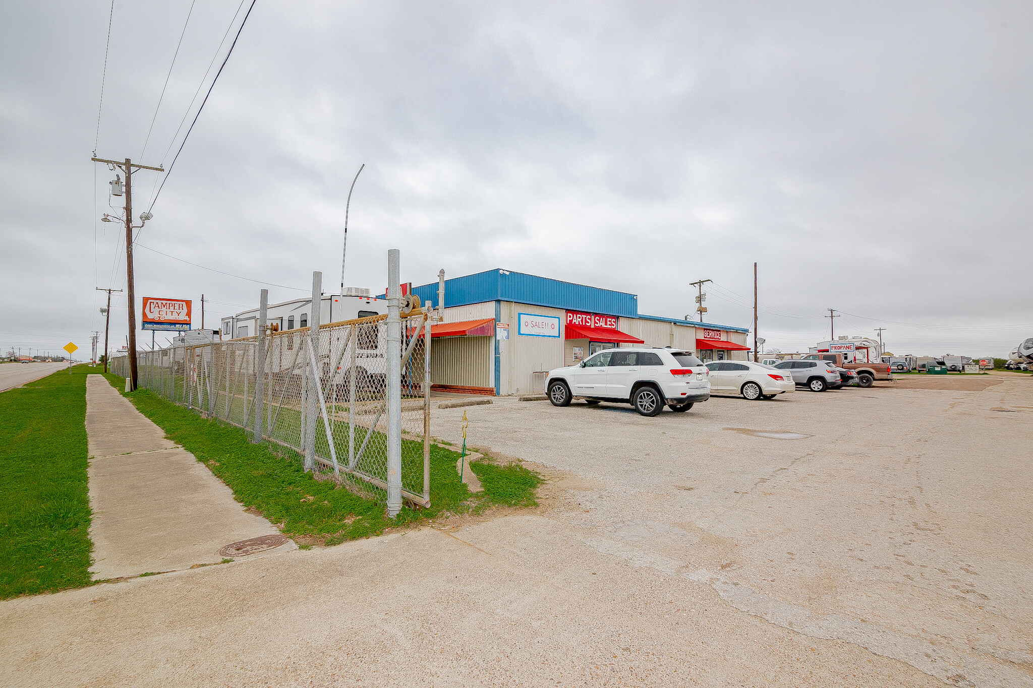 12202 N Navarro St, Victoria, TX for Sale