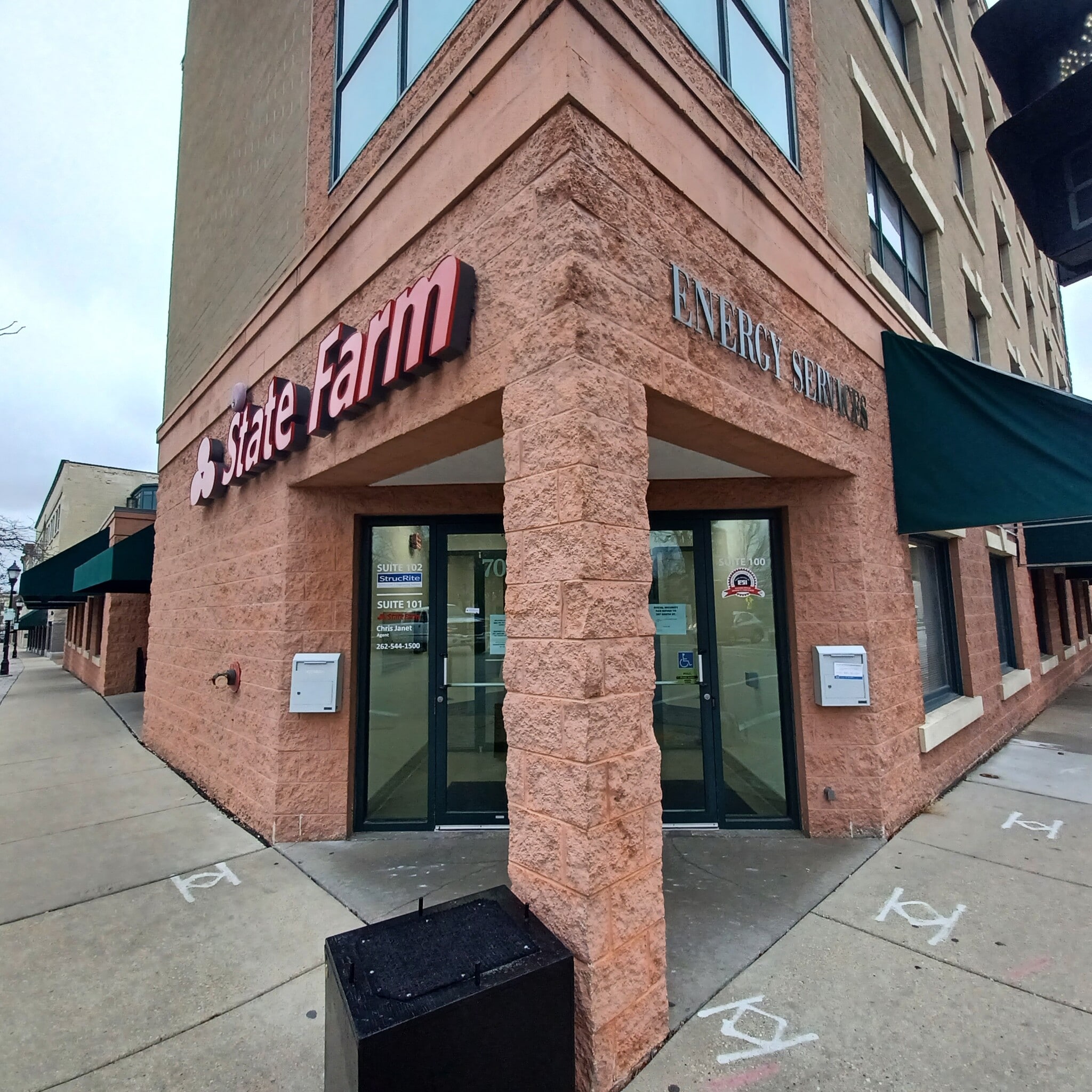 707 N Grand Ave, Waukesha, WI for Rent