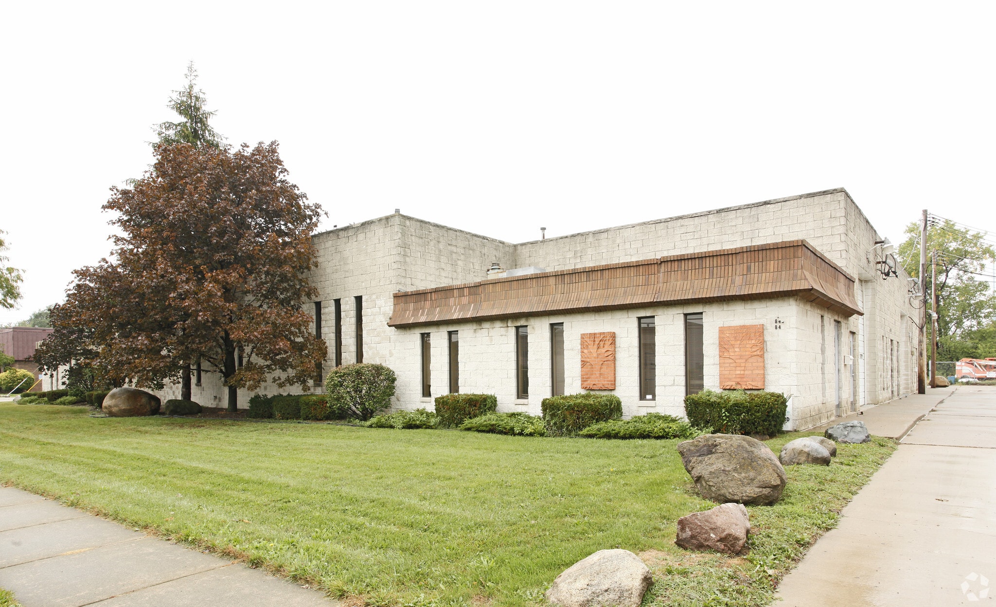 5840-5852 Hubbard Ave, Garden City, MI for Sale