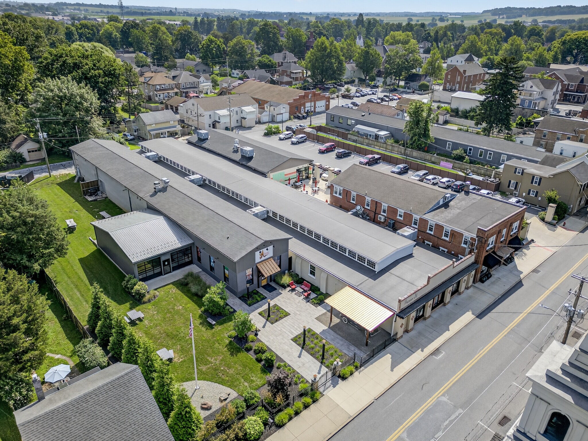 51 N Main St, Manheim, PA for Sale