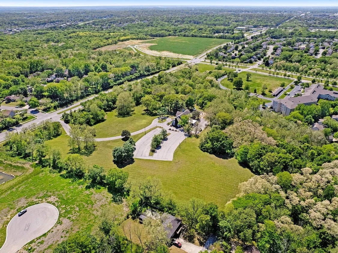 2820-2840 NW Barry Rd, Kansas City, MO for Sale