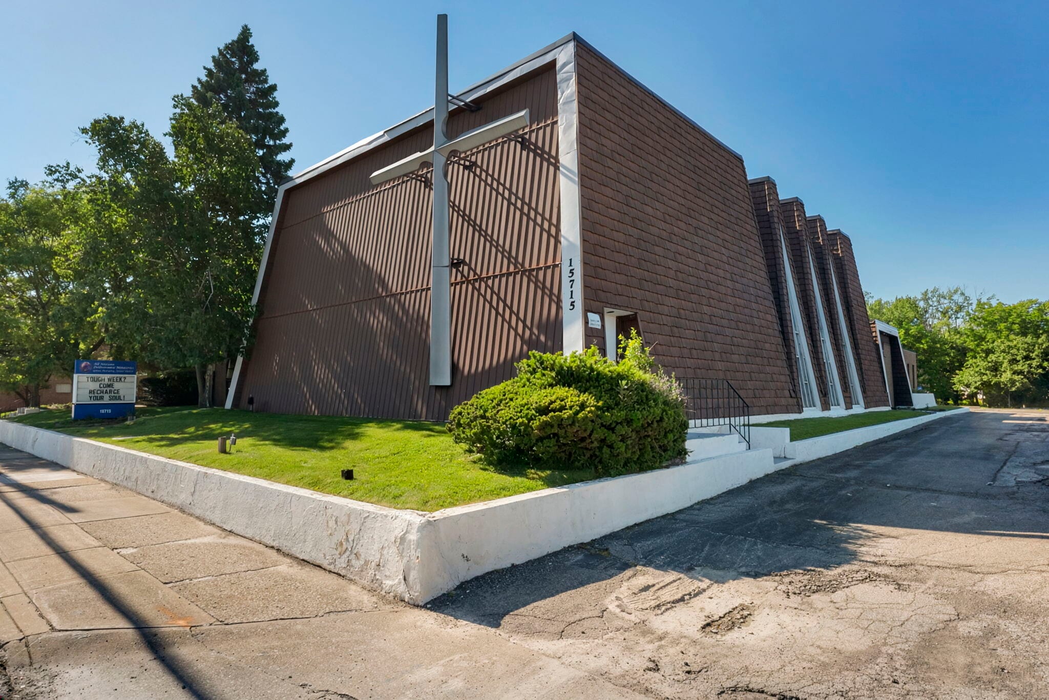 15715 Libby Rd, Maple Heights, OH for Sale