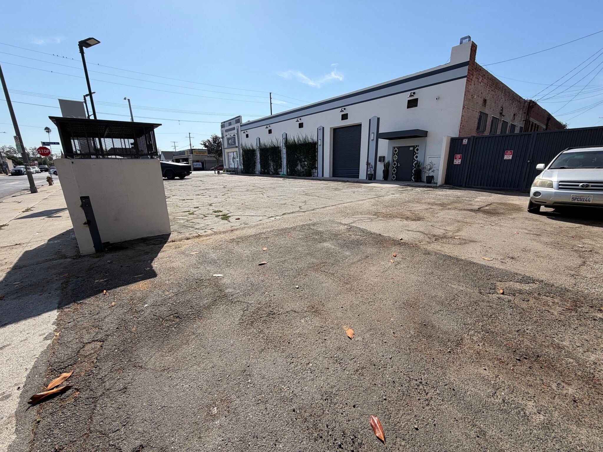 6557 S Western Ave, Los Angeles, CA for Rent