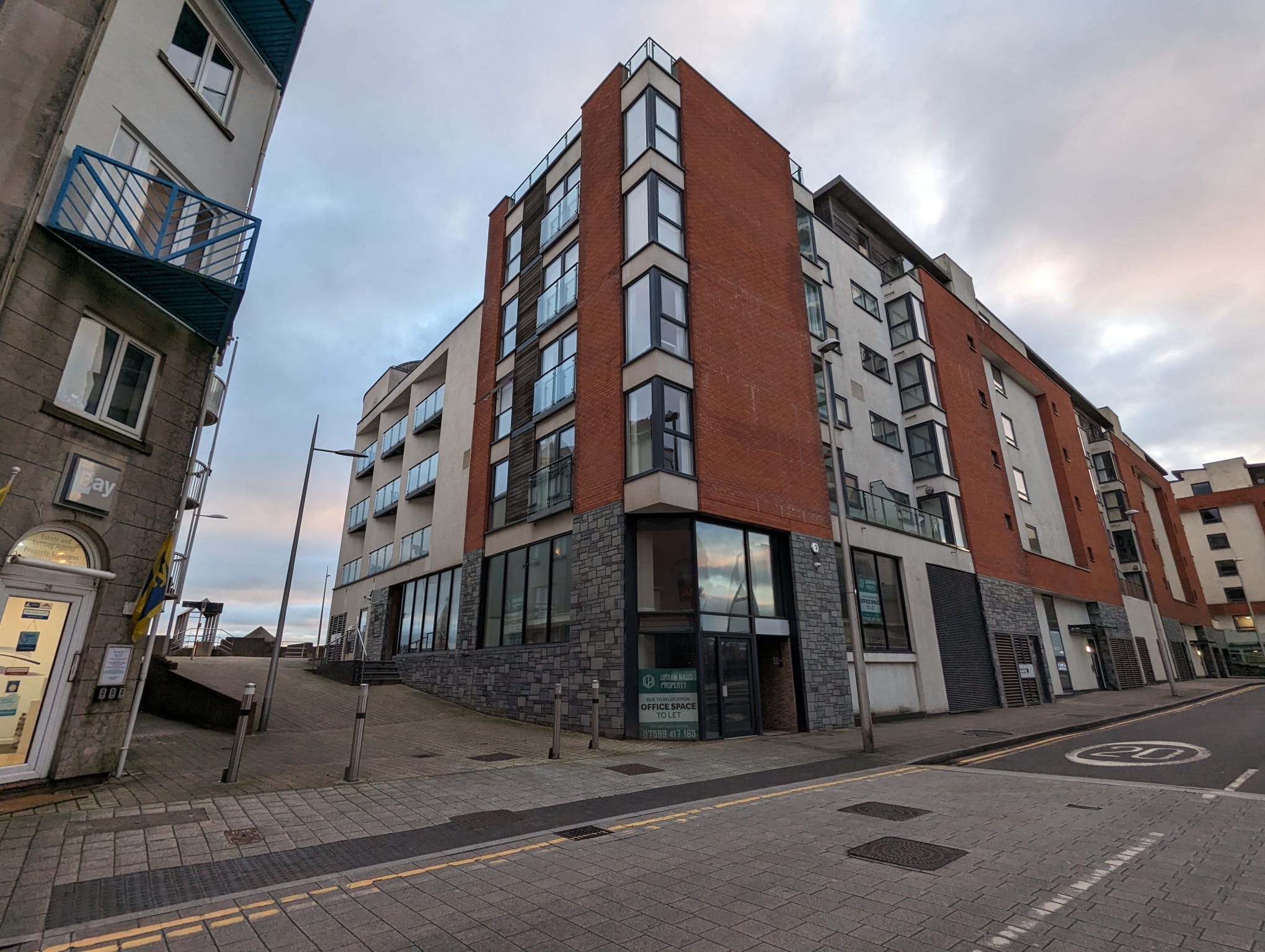 Trawler Rd, Swansea, WGN for Rent