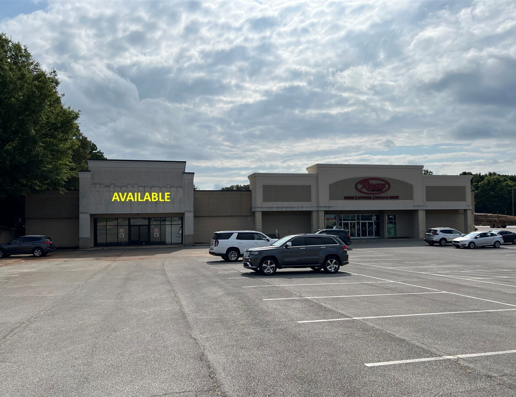 210 Haynes St, Talladega, AL for Rent