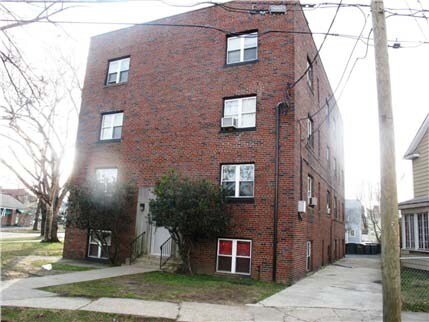 305 Parrott Ave, Bridgeport, CT for Sale