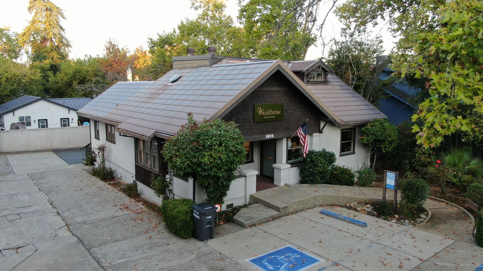 1404 West St, Redding, CA for Sale