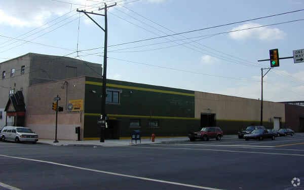 2000-2022 Washington Ave, Philadelphia, PA for Rent