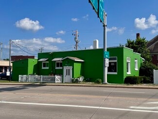 Macomb, IL Freestanding - 127 W Calhoun St Macomb, IL Freestanding - 127 W Calhoun St