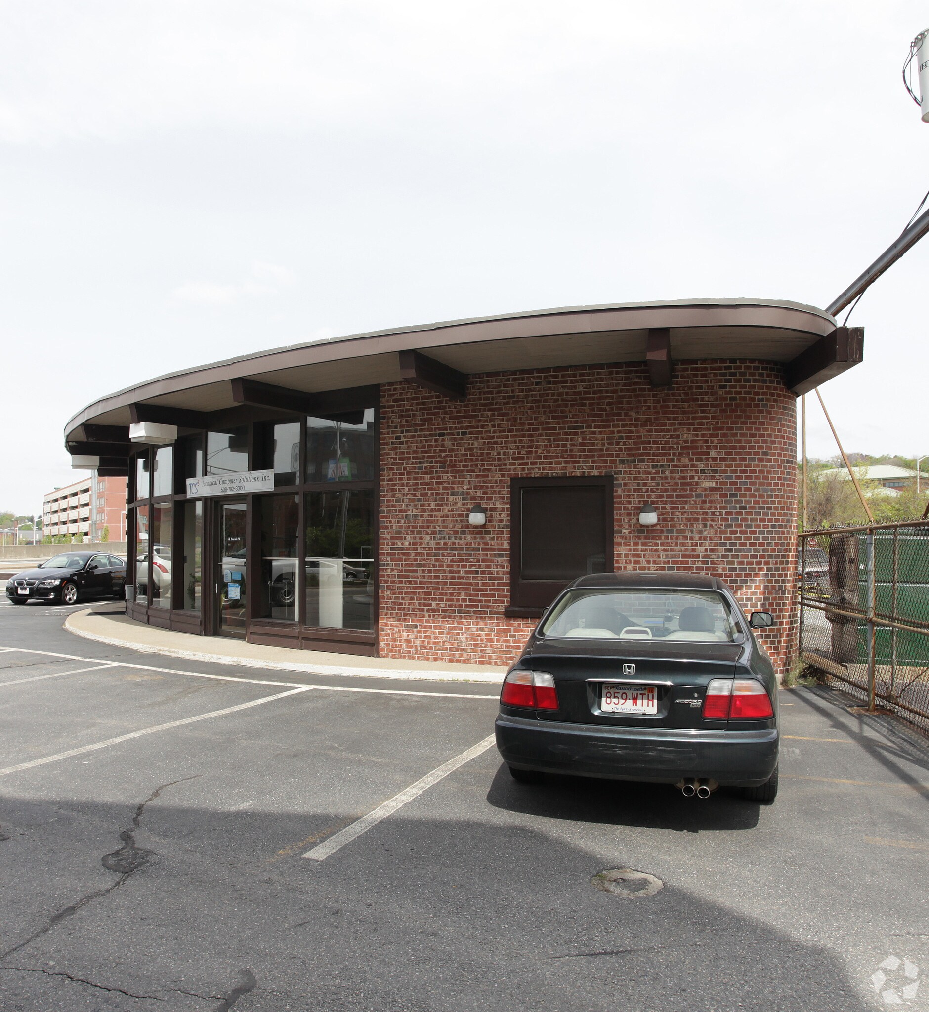 31 Lincoln St Worcester, MA 01605 Retail Property for Sale on