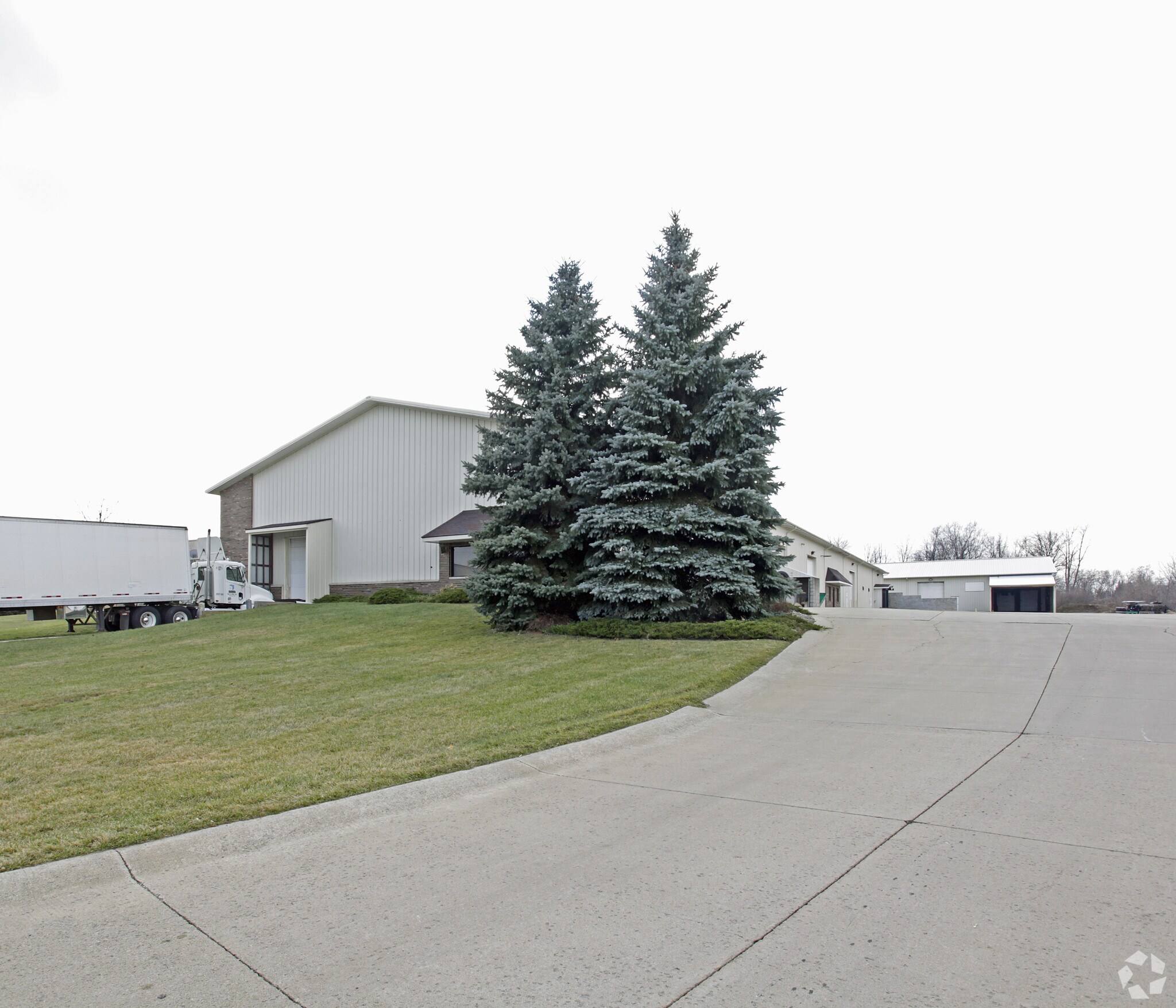 352 Industrial Park Dr, Imlay City, MI for Rent