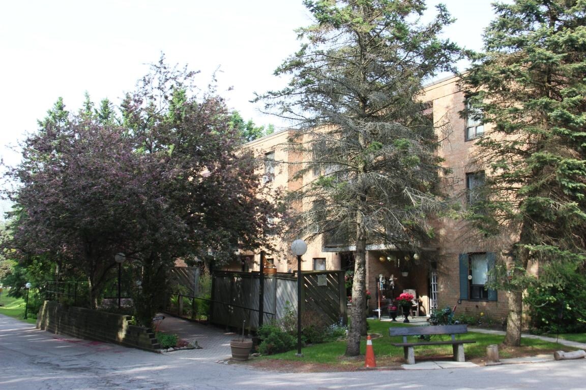 52 Sulphur Springs Rd, Ancaster, ON for Sale