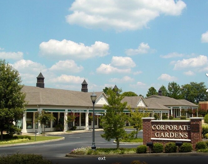 9056 Poplar Pike, Germantown, TN for Rent