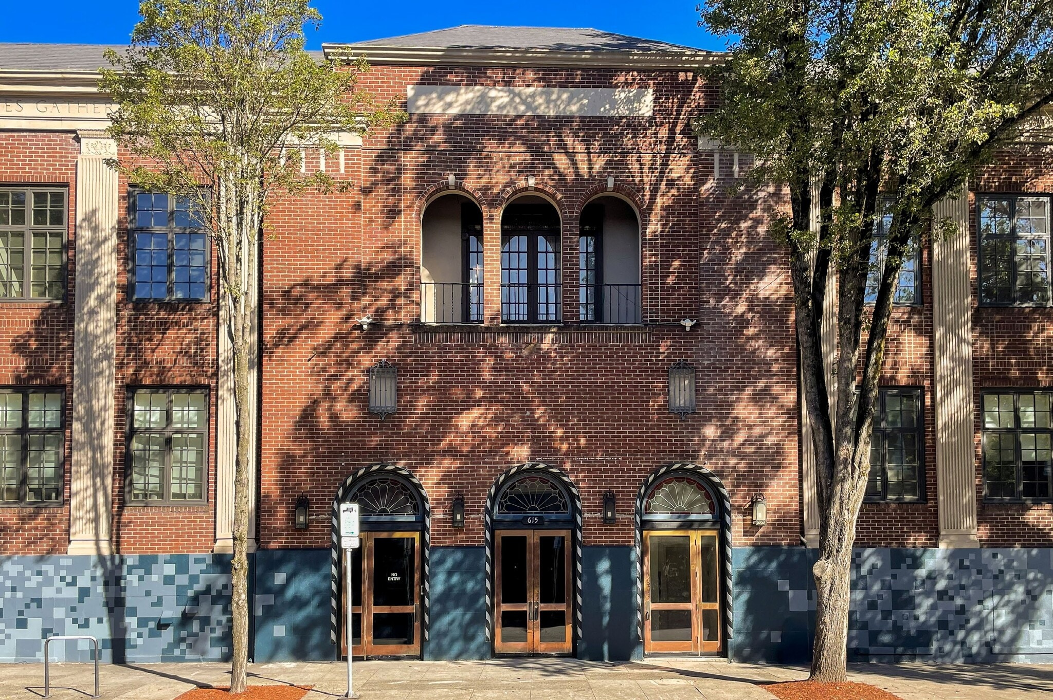 615 SE Alder St, Portland, OR for Sale