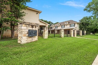 Waco, TX Apartments - 2007 S 15th St