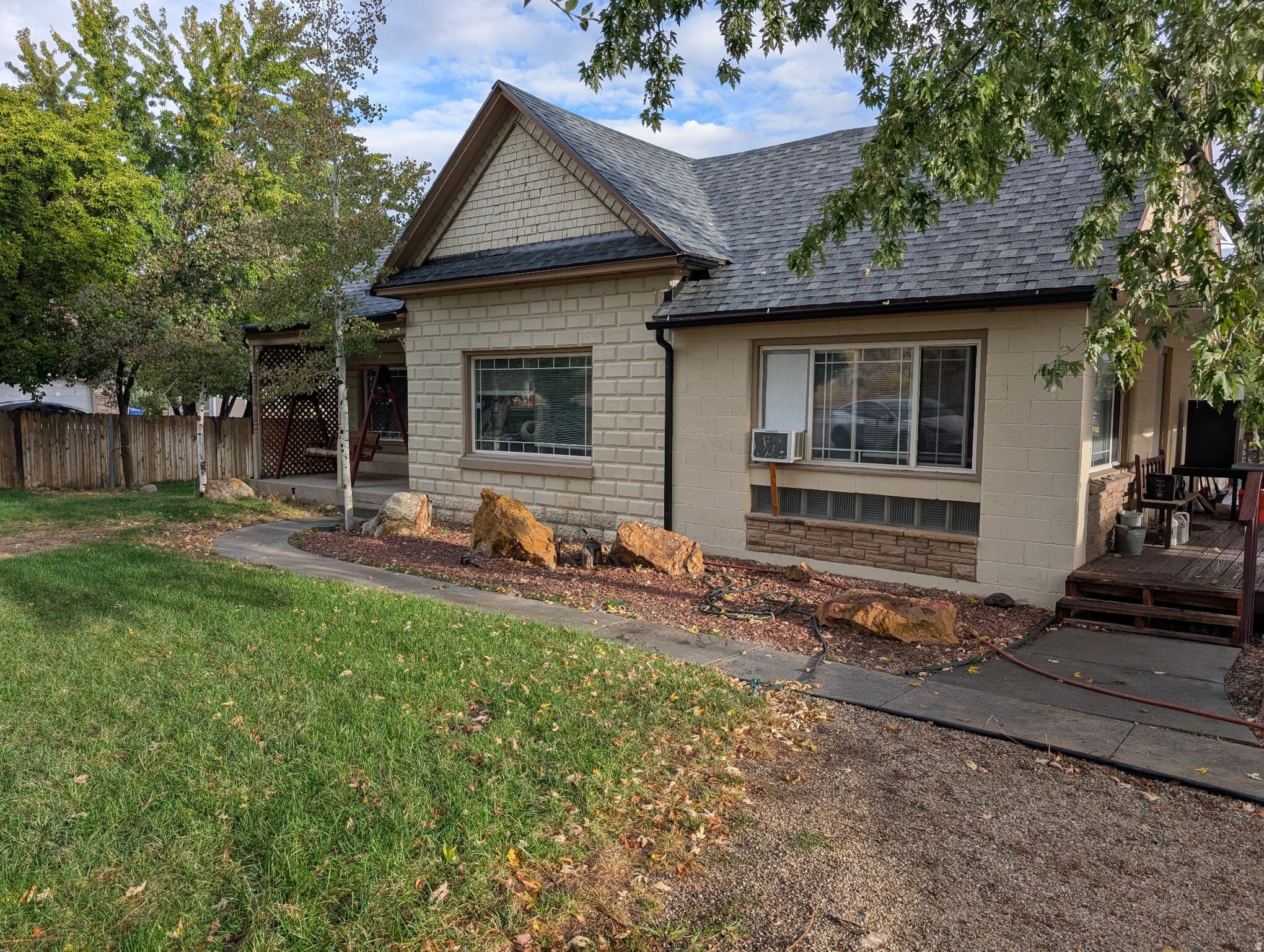 1341 E Creek Rd, Cottonwood Heights, UT for Sale
