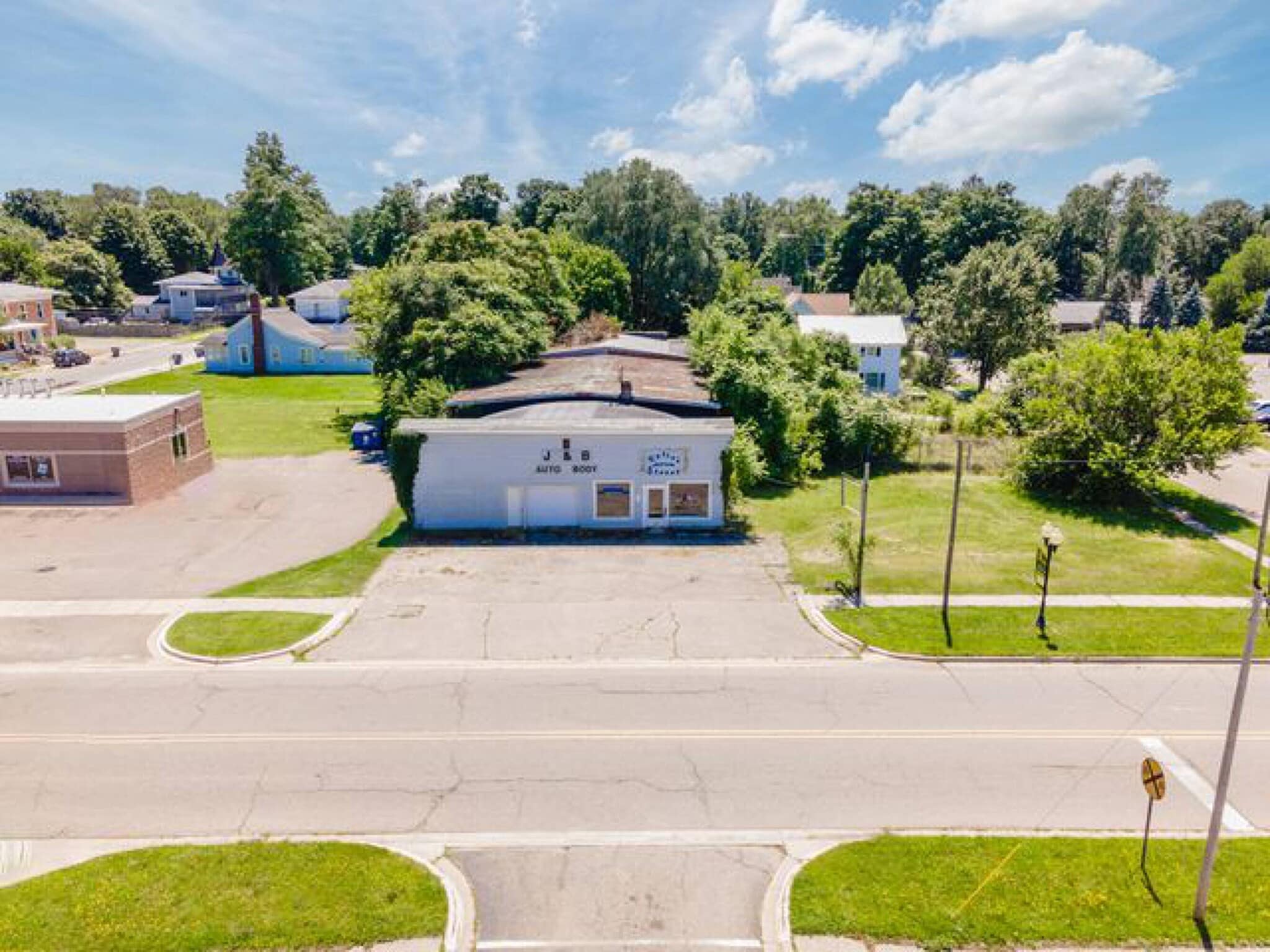 210 W Main St, Hartford, MI for Sale