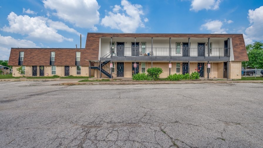 210 S Lamar St, Itasca, TX for Sale