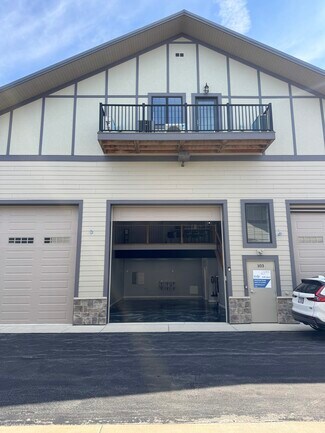 Naperville, IL Flex - 2244 Ferry Rd