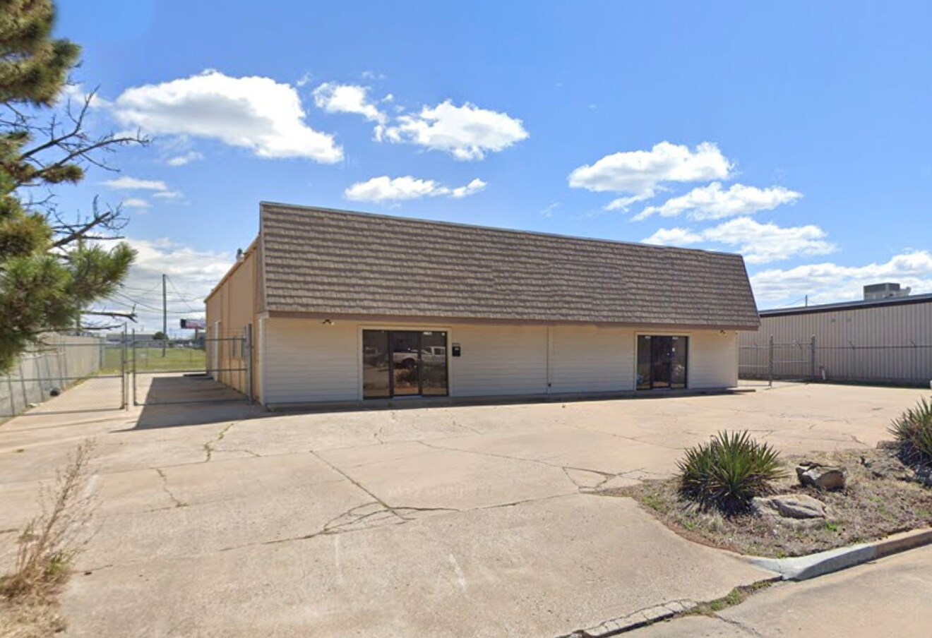 165 S 122nd Ave, Tulsa, OK for Rent