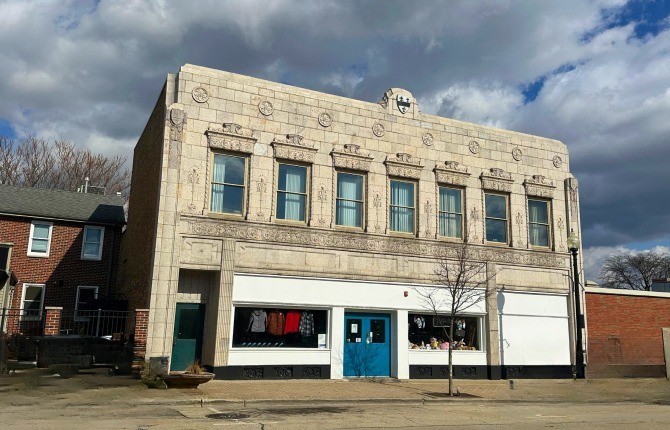 213 Main St, West Chicago, IL for Sale