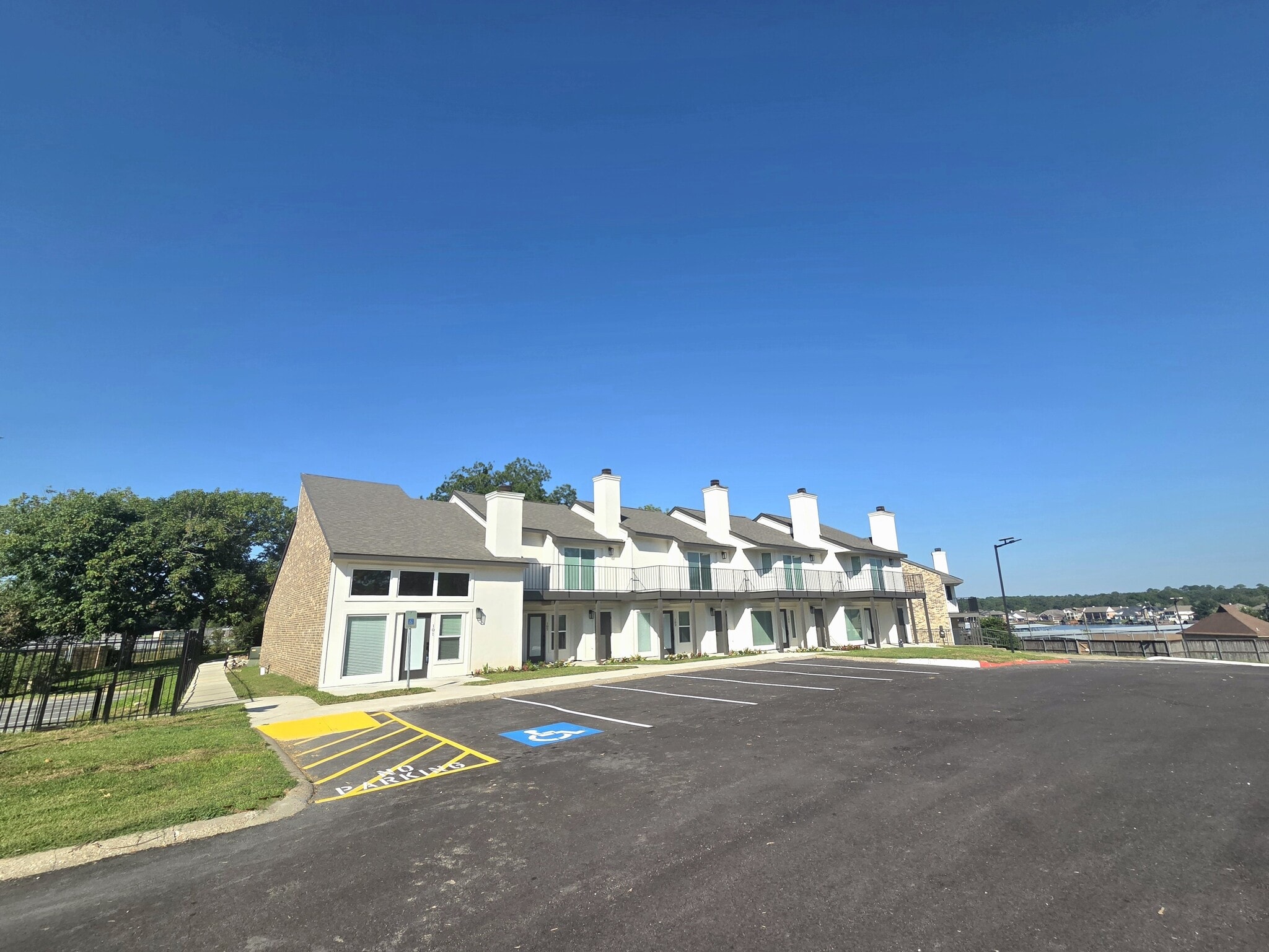 17578 Highway 105, Montgomery, TX for Sale