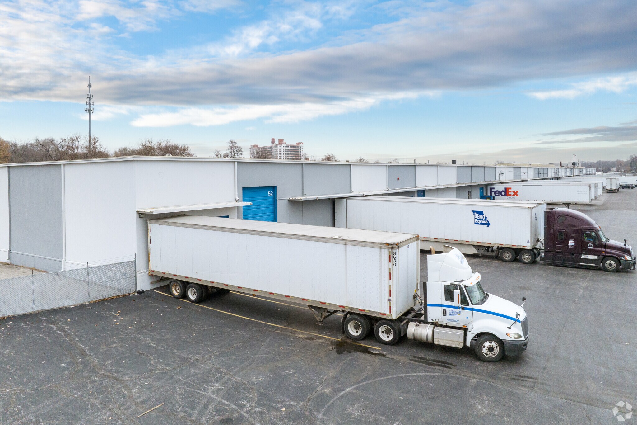 5220-5320 Winner Rd, Kansas City, MO for Rent