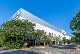 Rockville, MD Office, Retail, Industrial - 725 Rockville Pike