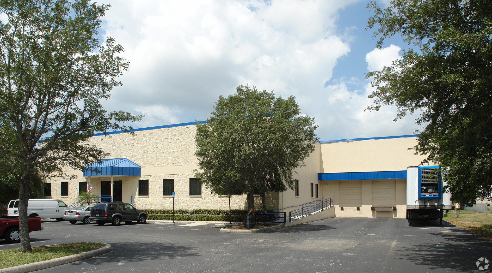 5009 Tampa West Blvd, Tampa, FL for Sale