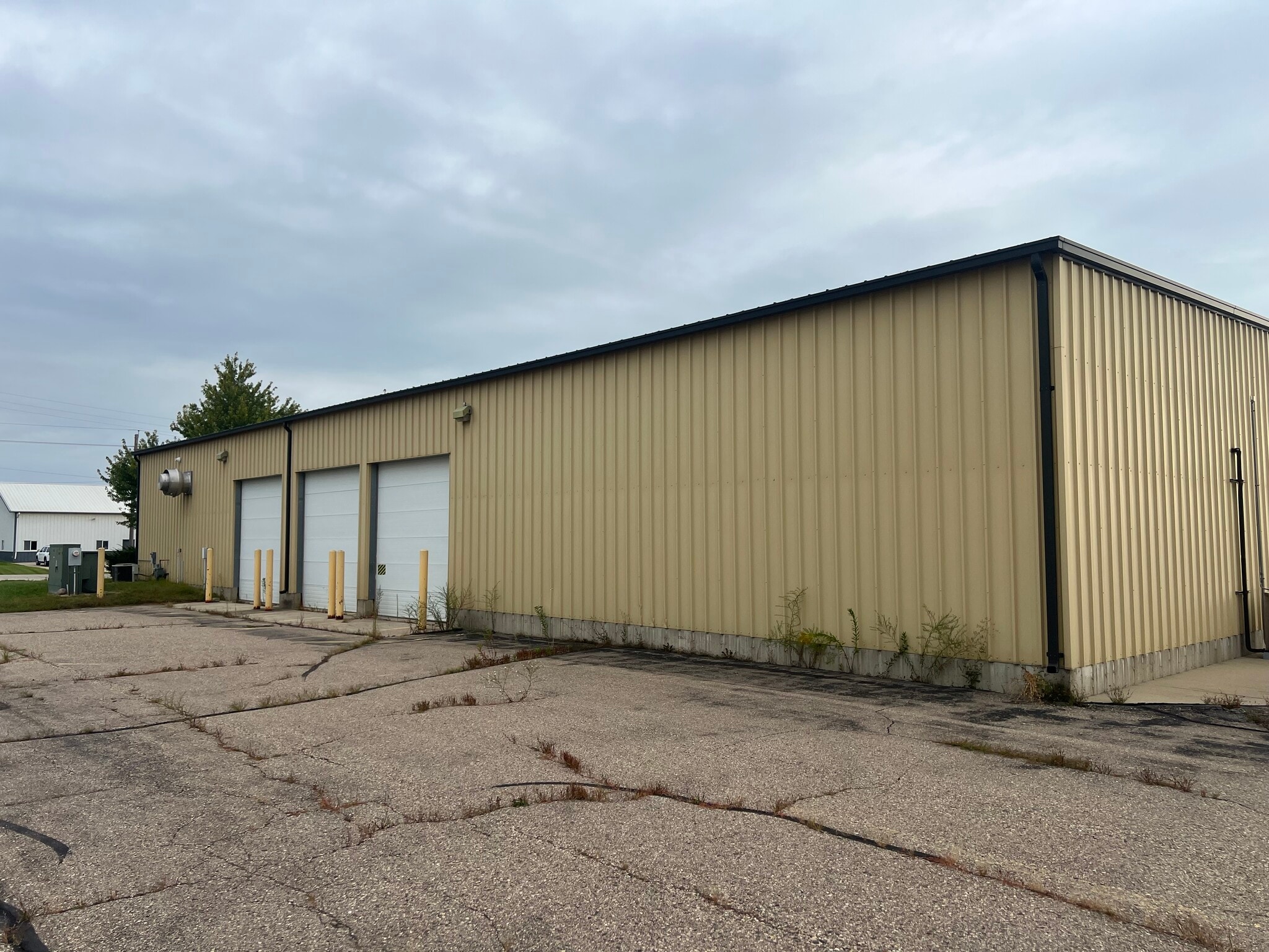 2795 Park Dr, Owatonna, MN for Sale