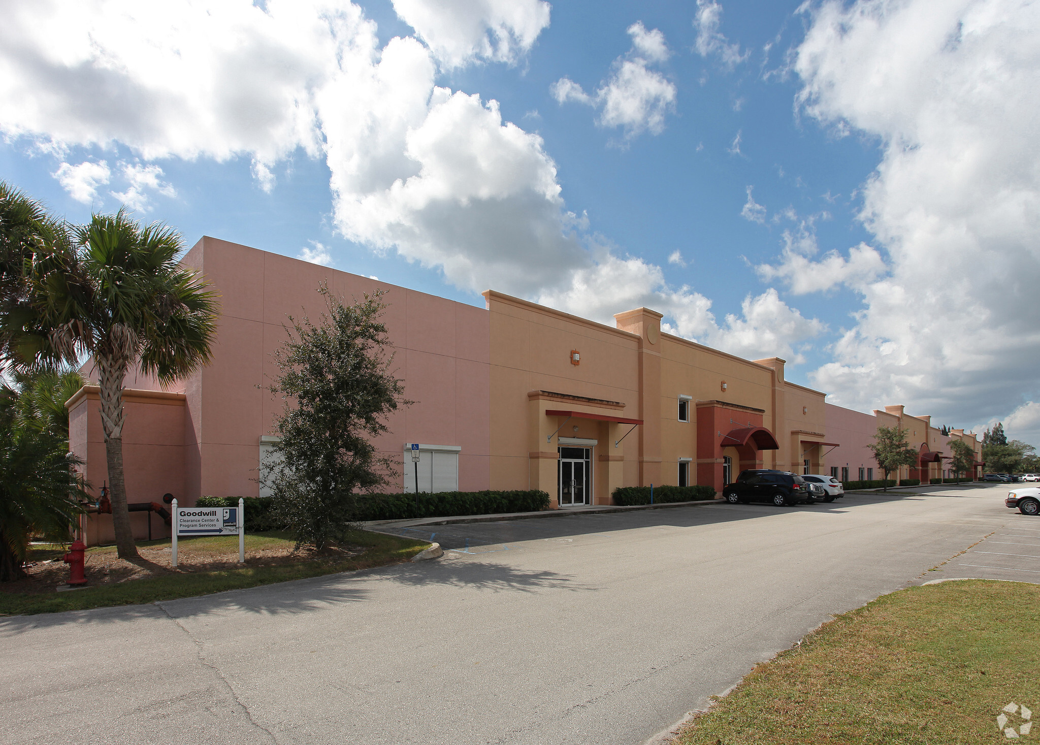 801-821 S Kings Hwy, Fort Pierce, FL for Rent