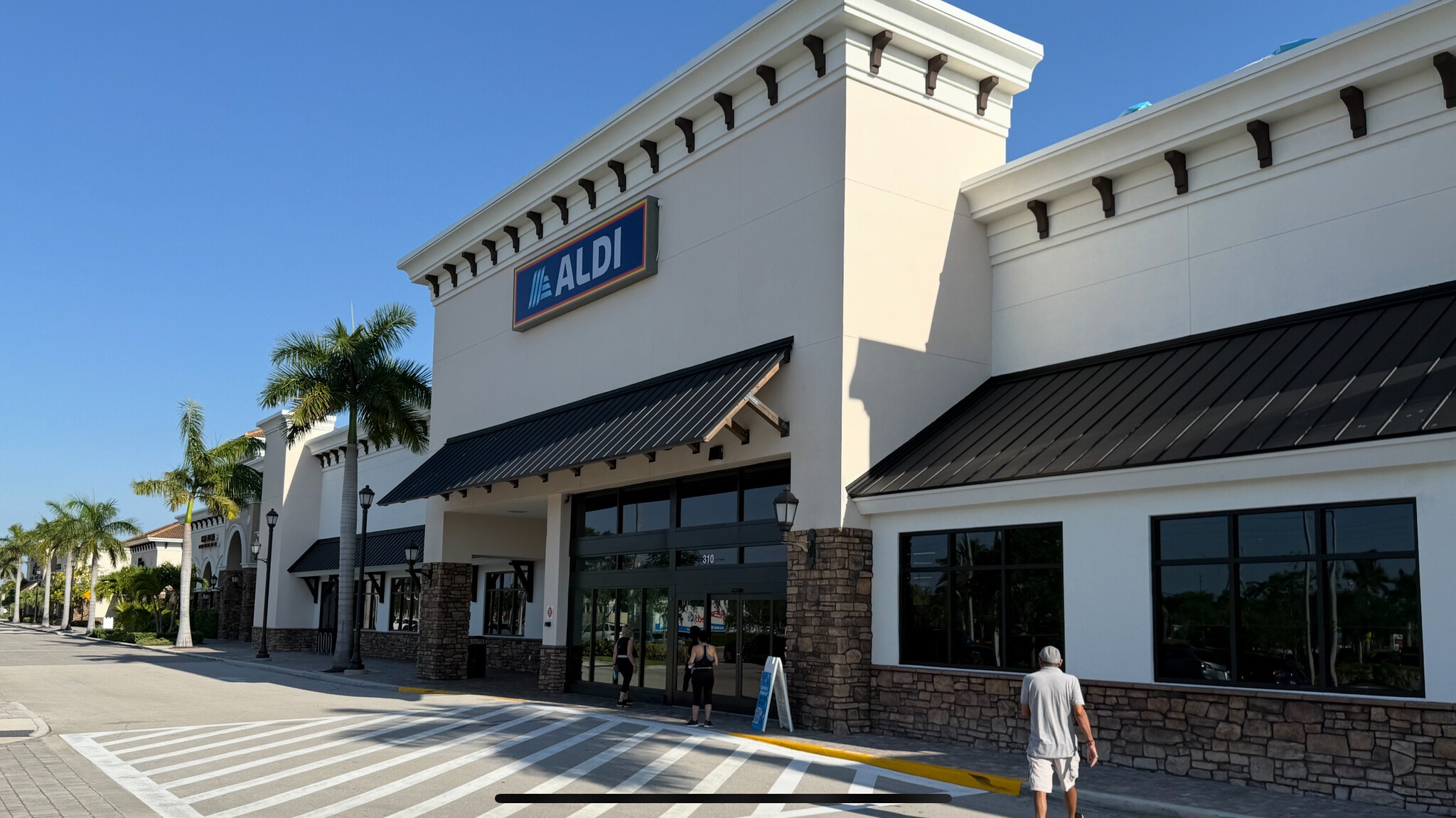 8811 W Boynton Beach Blvd, Boynton Beach, FL for Rent