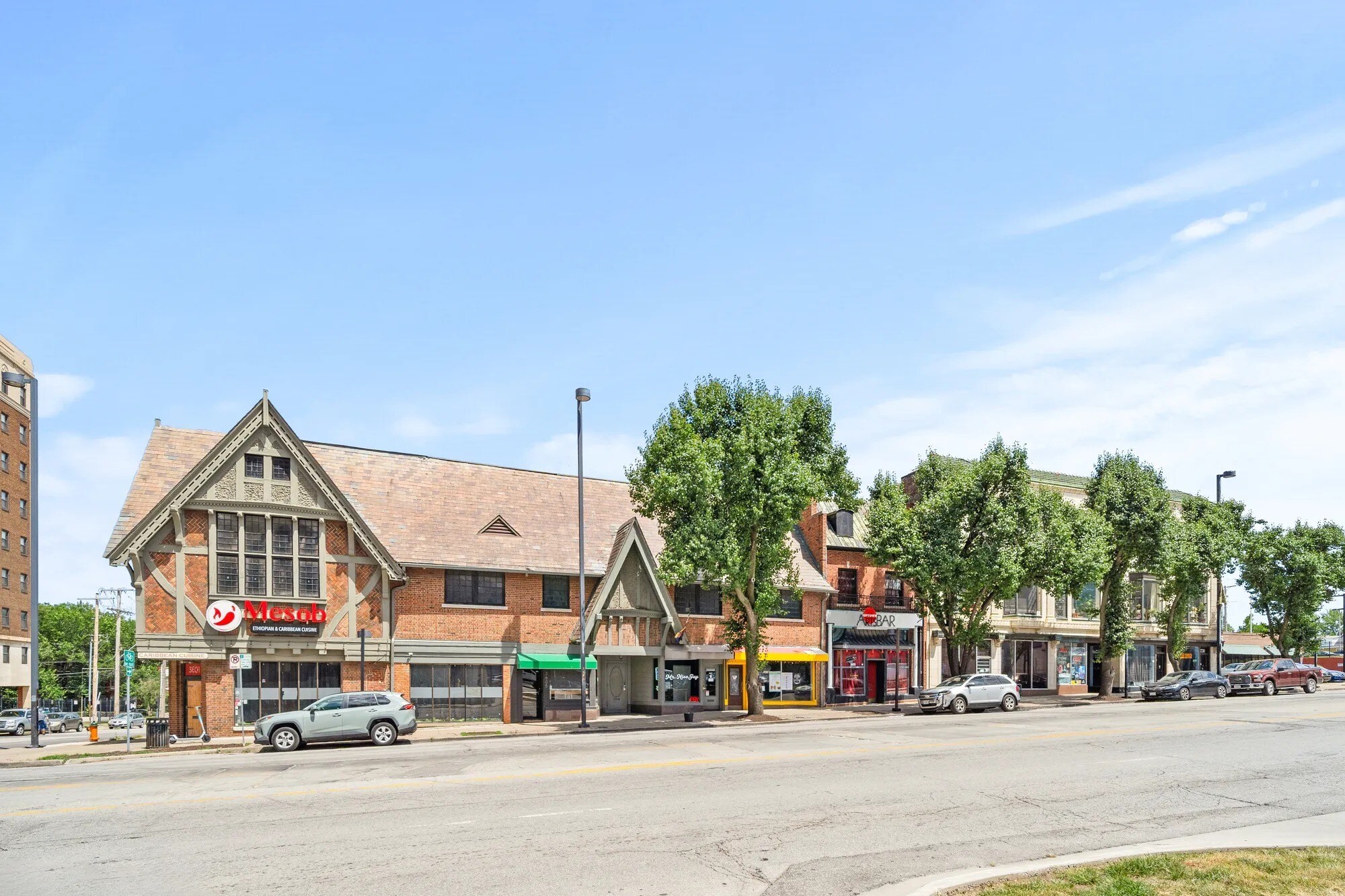 3601-3609 Broadway St, Kansas City, MO for Rent