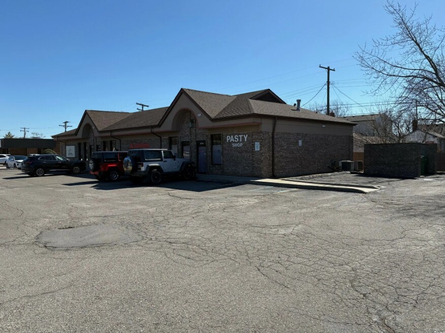 13235-13255 Northline Rd, Southgate, MI for Rent