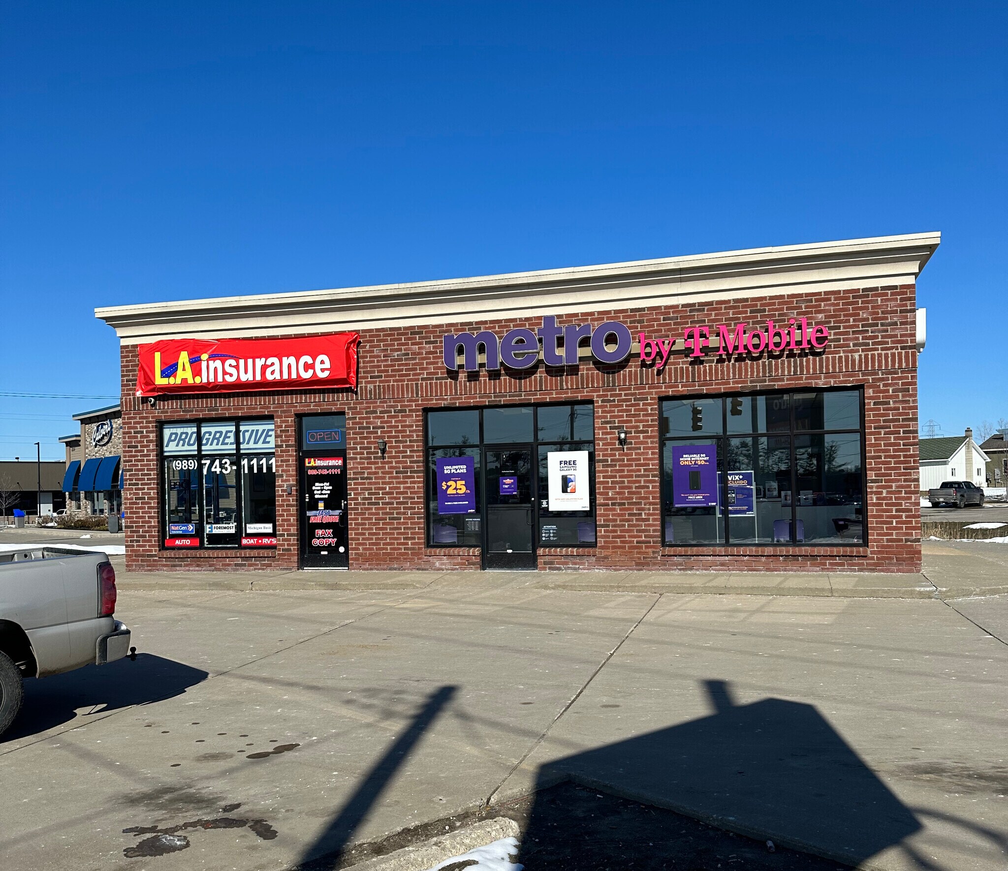 2415 E M21 Owosso, MI 48867 Retail Property for Lease on