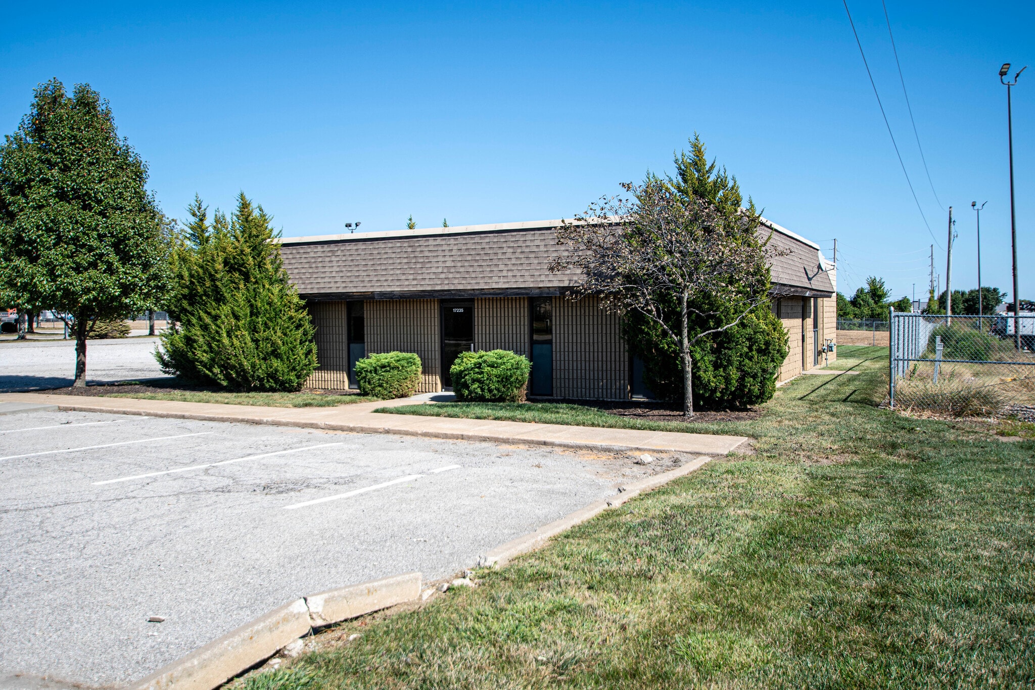 17235 Bel-Ray Pl, Belton, MO for Rent