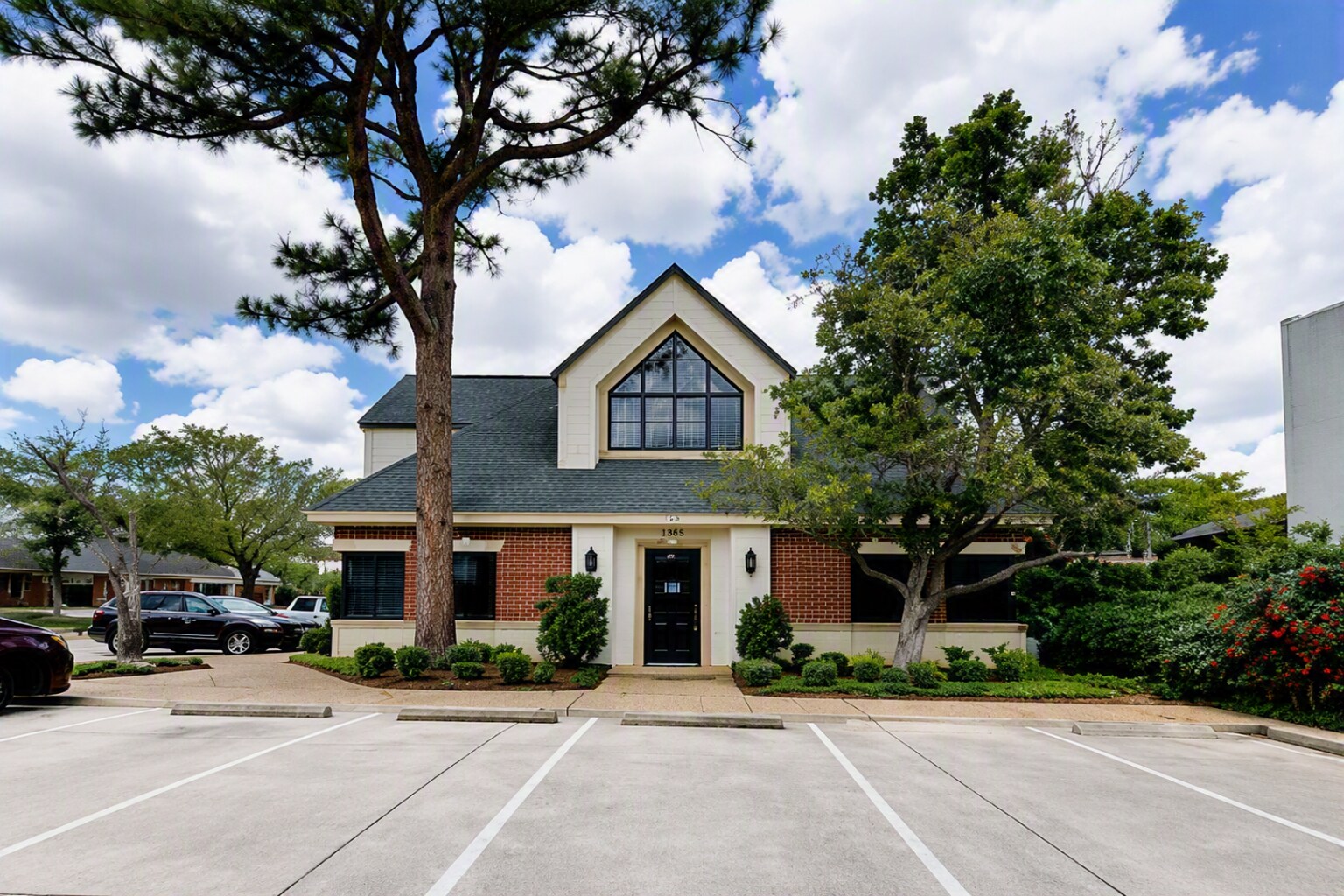 2912 W Park Row, Arlington, TX for Rent