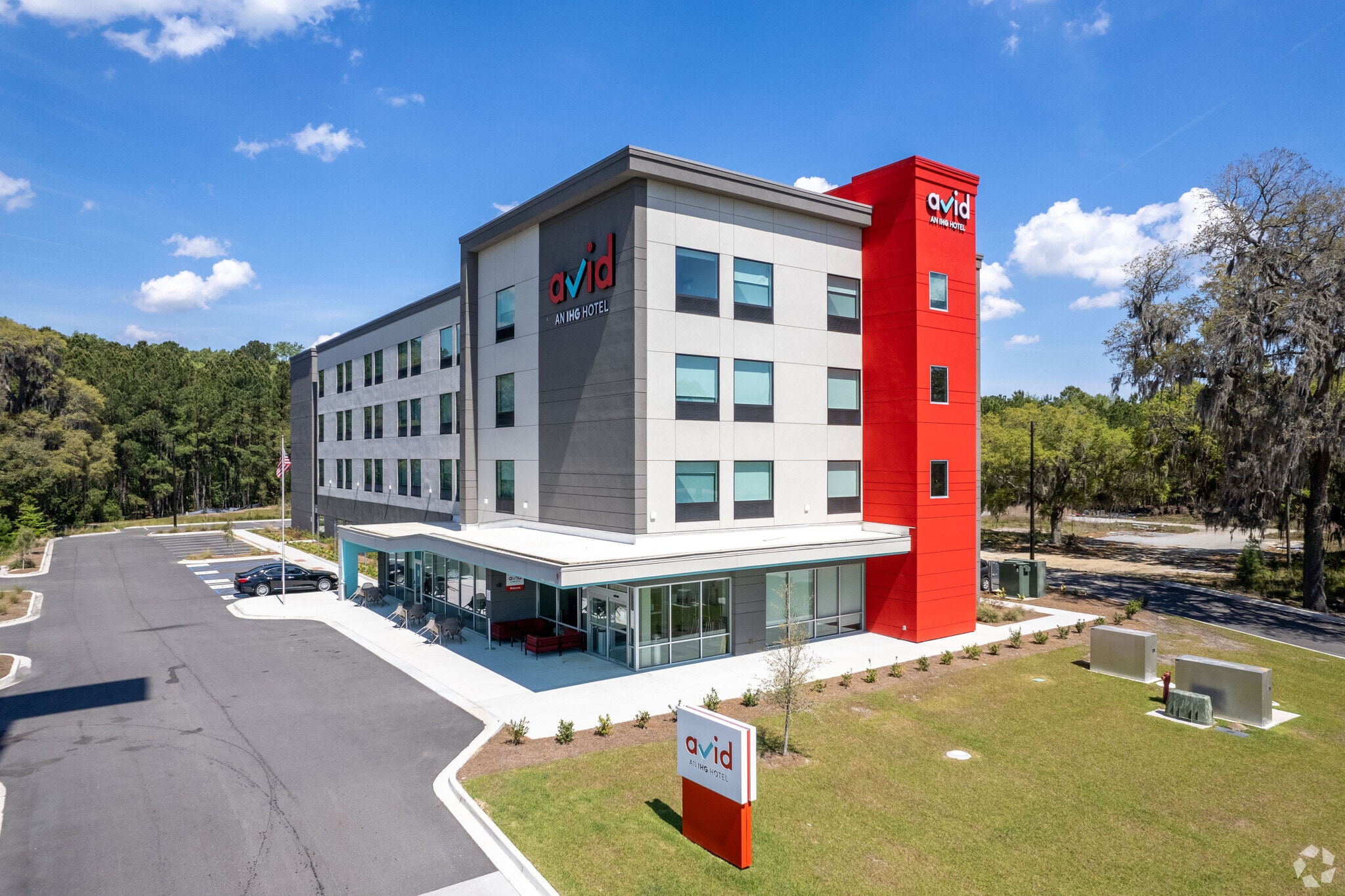 9 Gateway Blvd W, Savannah, GA for Sale