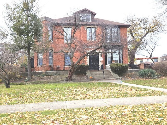 2912 Lincoln Ave, North Riverside, IL for Sale