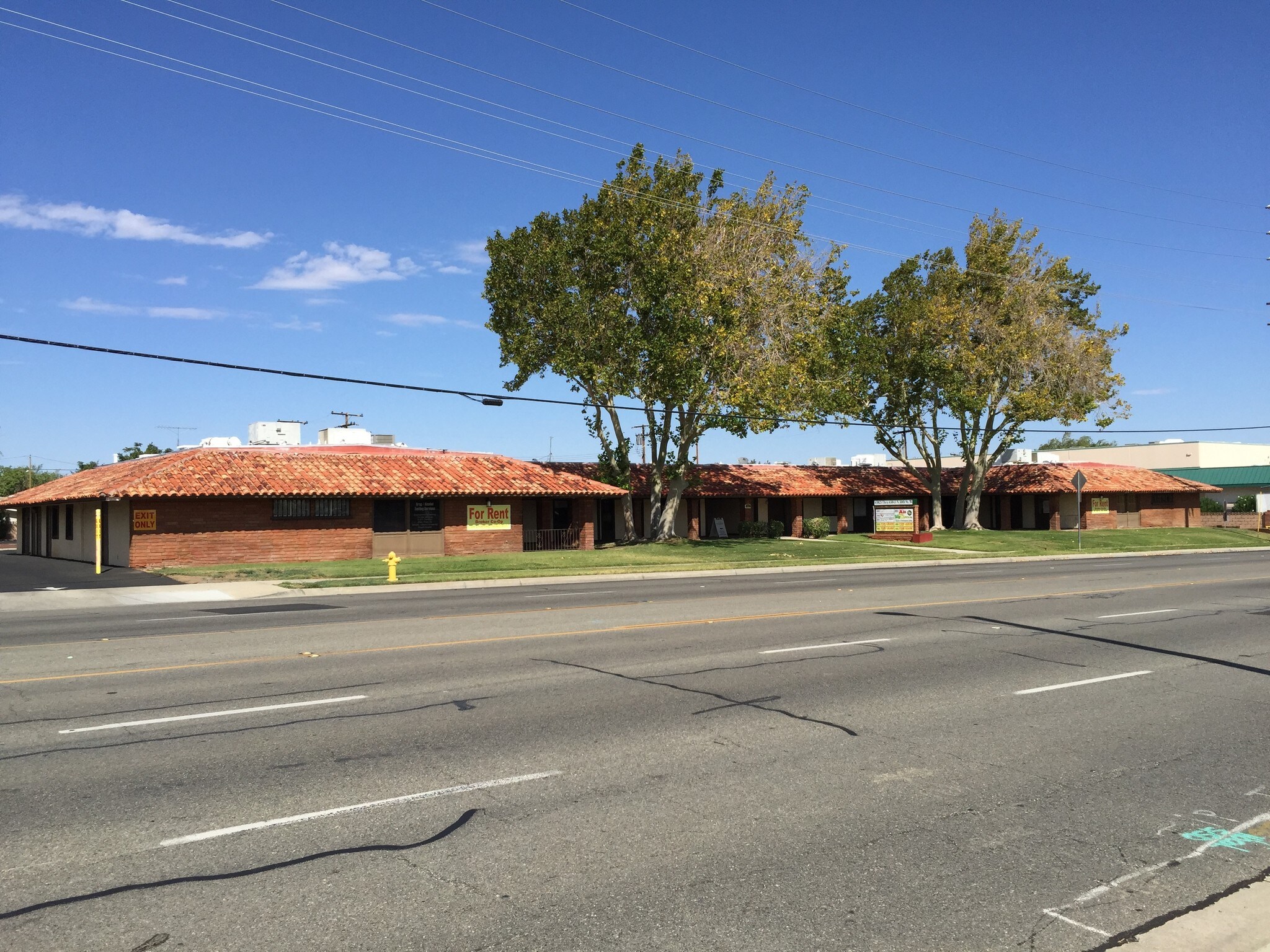 43823-43843 10th St W, Lancaster, CA for Rent